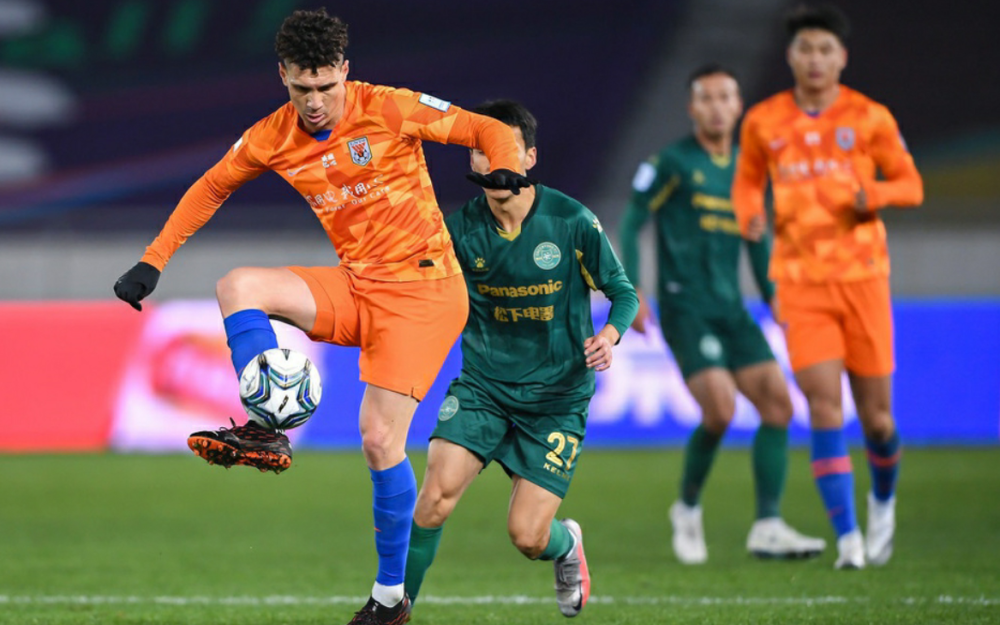 山东泰山训练开放日，窗口期绝杀压哨引欢呼，NBA季后赛在即，细节决定成败的简单介绍